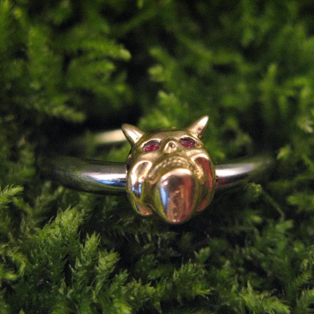 Bague au crâne réaliste de la ligne Gothic Vanity