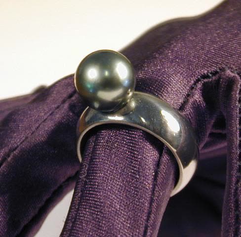 Perle de Tahiti montée sur bague